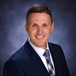 Andy Readman of Commercial Lending in a suit